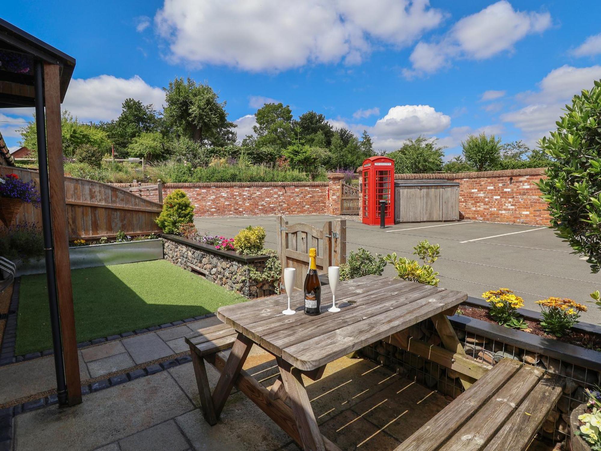 Villa The Shippon Chester Exterior foto